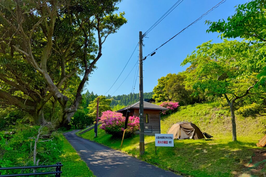隠居岳公園 キャンプ場の風景