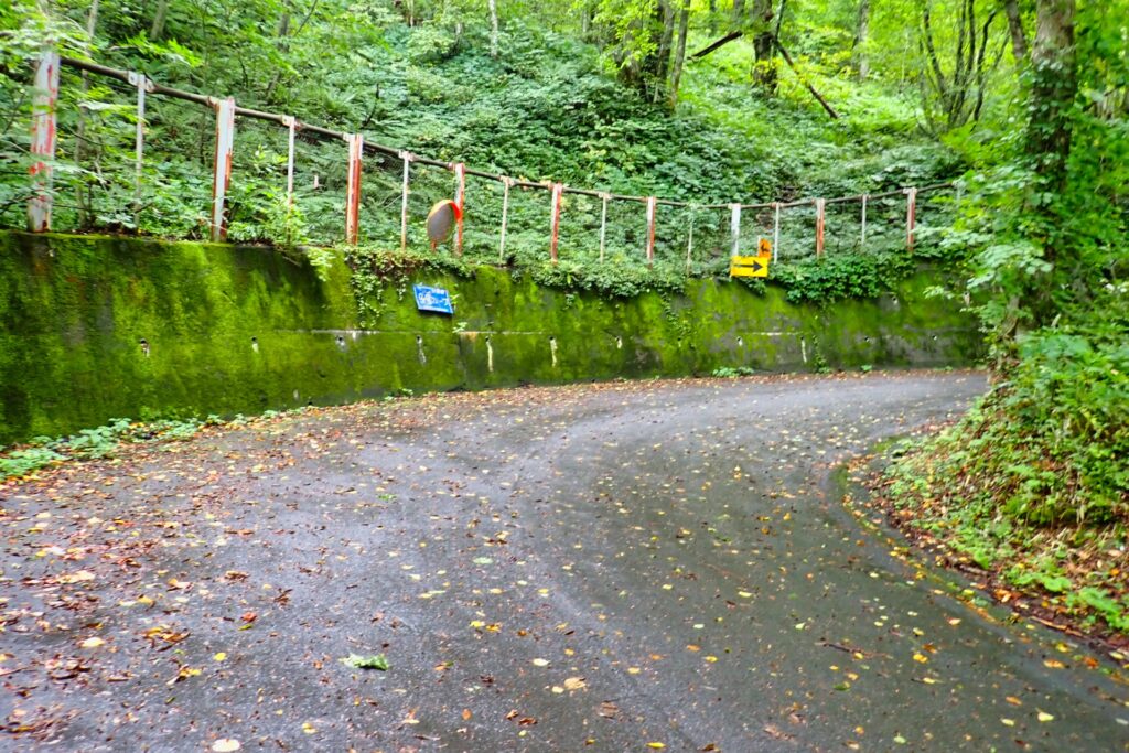 安房峠