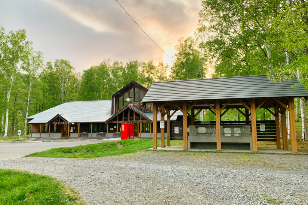 岩尾内湖白樺キャンプ場
