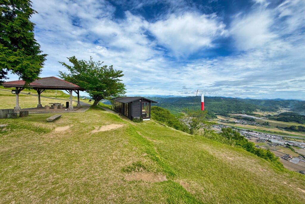 KIRIKABU HOUSE 展望休憩舎