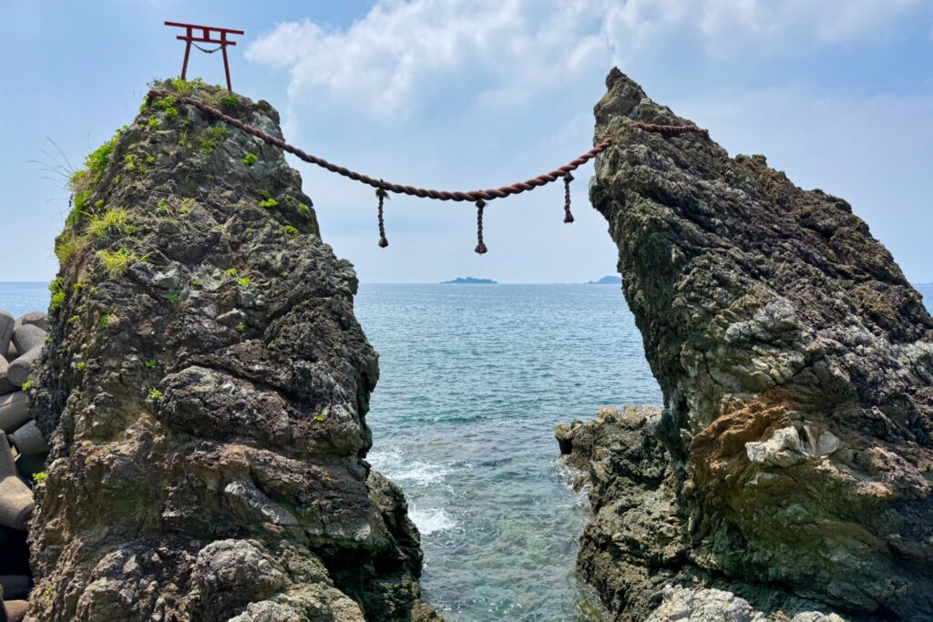 夫婦岩